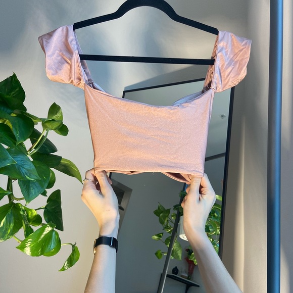 Oh Polly off the shoulder front cross crop top in light pink - Picture 3 of 7